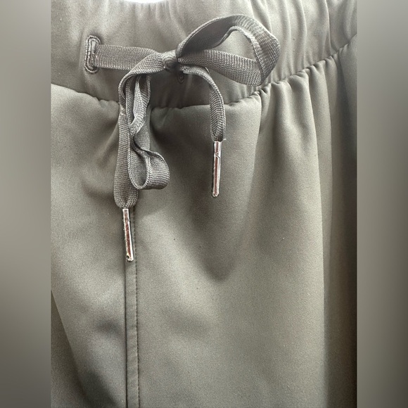 Libin Women’s Olive Green Stretch Joggers, 3XL - Picture 6 of 10